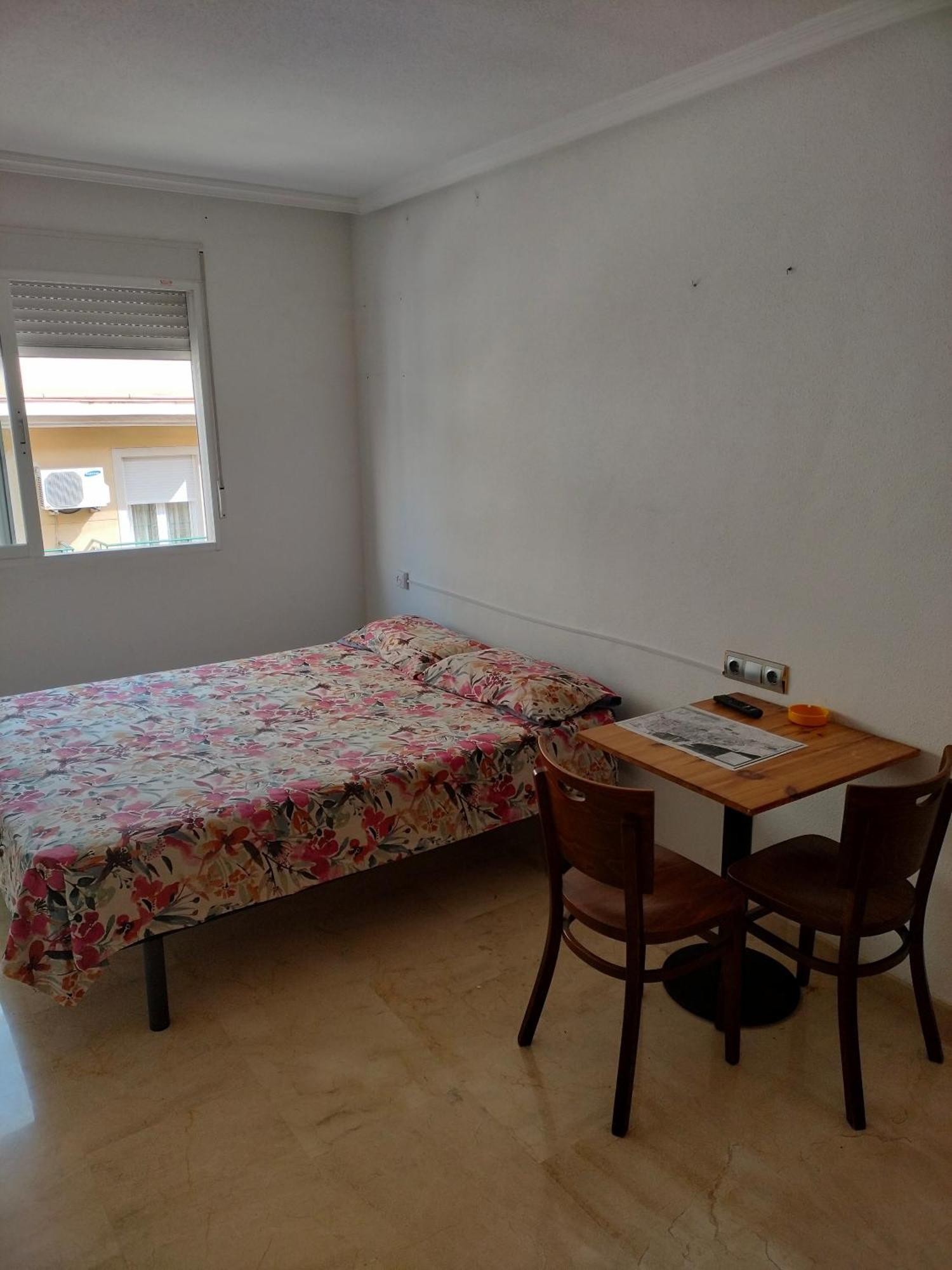 Holiday Centre Deluxe Apartman Alicante Kültér fotó