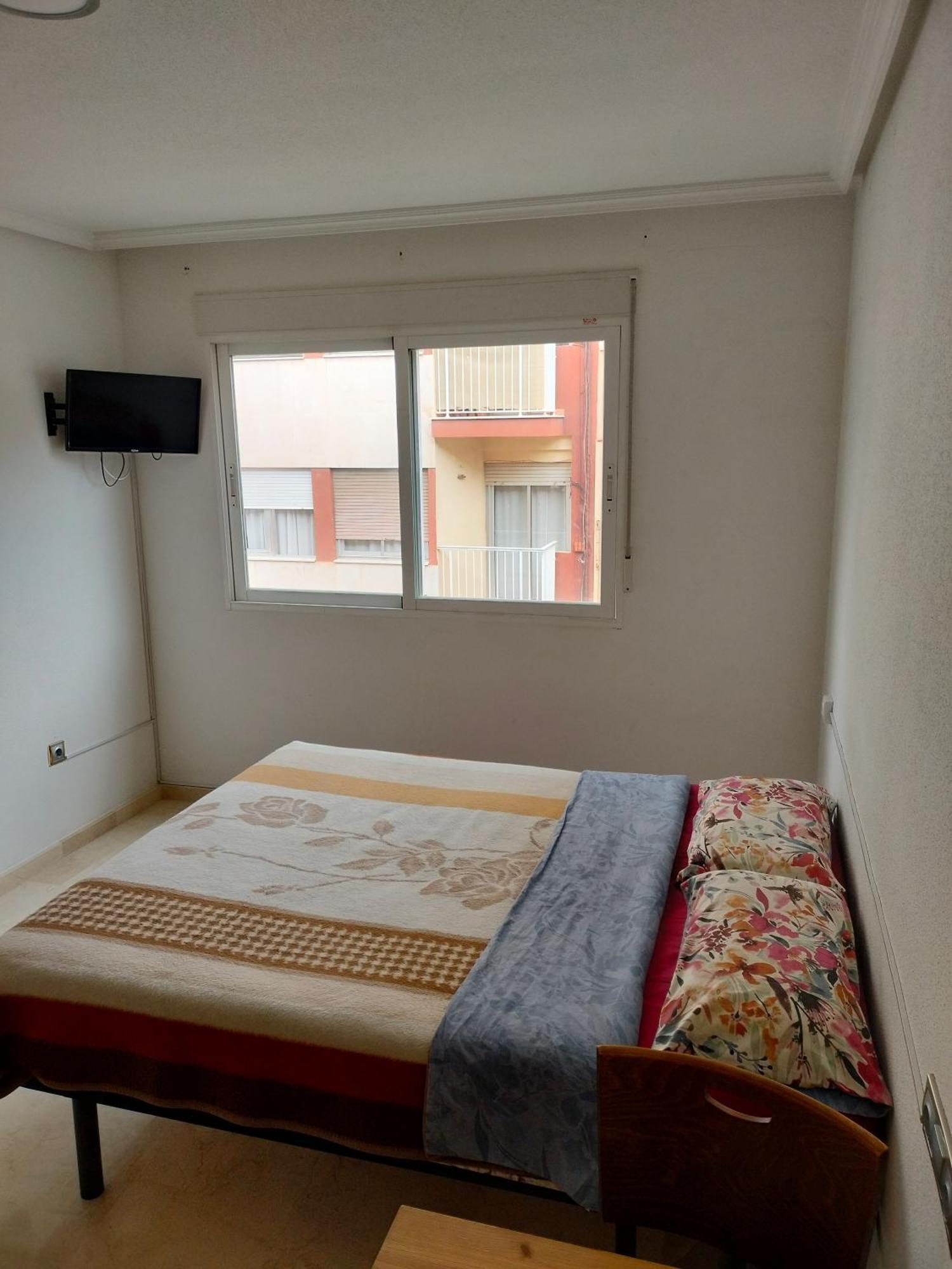 Holiday Centre Deluxe Apartman Alicante Kültér fotó