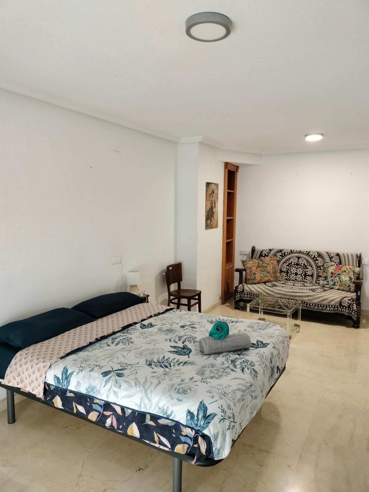 Holiday Centre Deluxe Apartman Alicante Kültér fotó