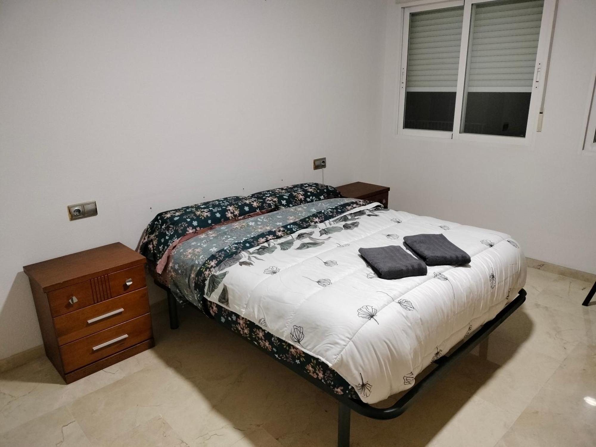 Holiday Centre Deluxe Apartman Alicante Kültér fotó