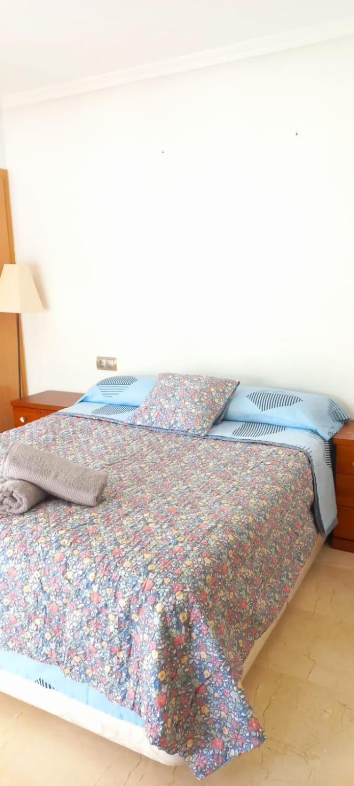 Holiday Centre Deluxe Apartman Alicante Kültér fotó